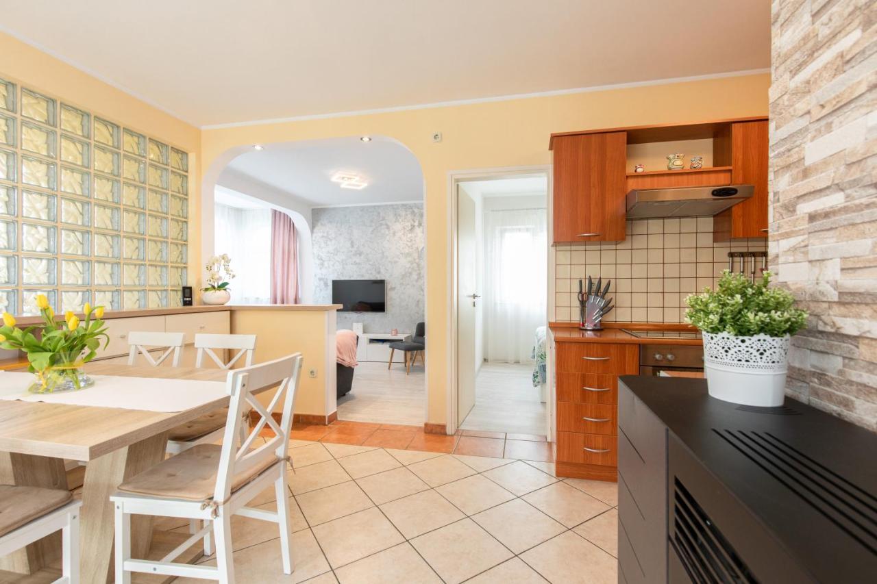 Apartment Blazi Нивице Экстерьер фото