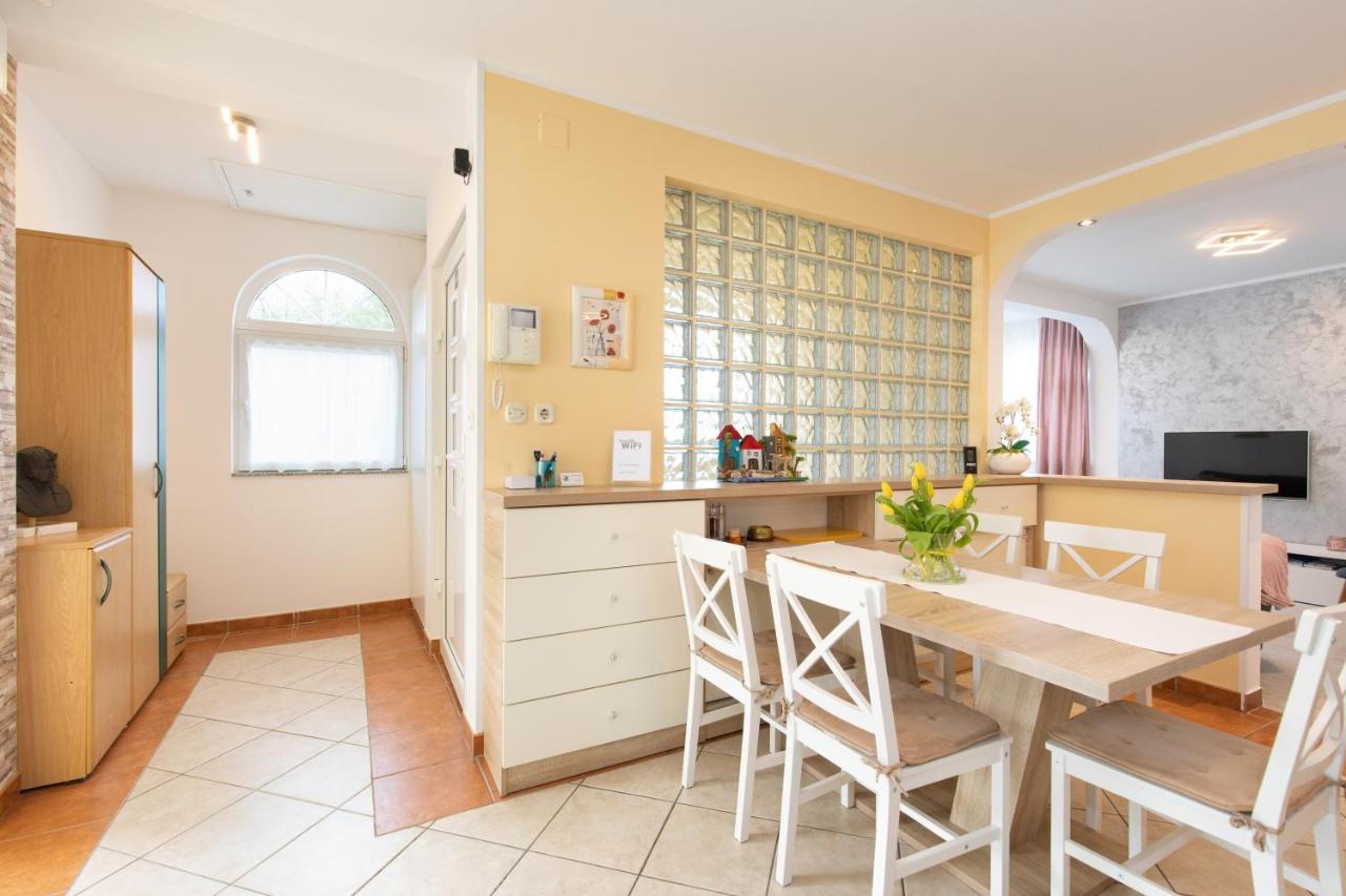 Apartment Blazi Нивице Экстерьер фото