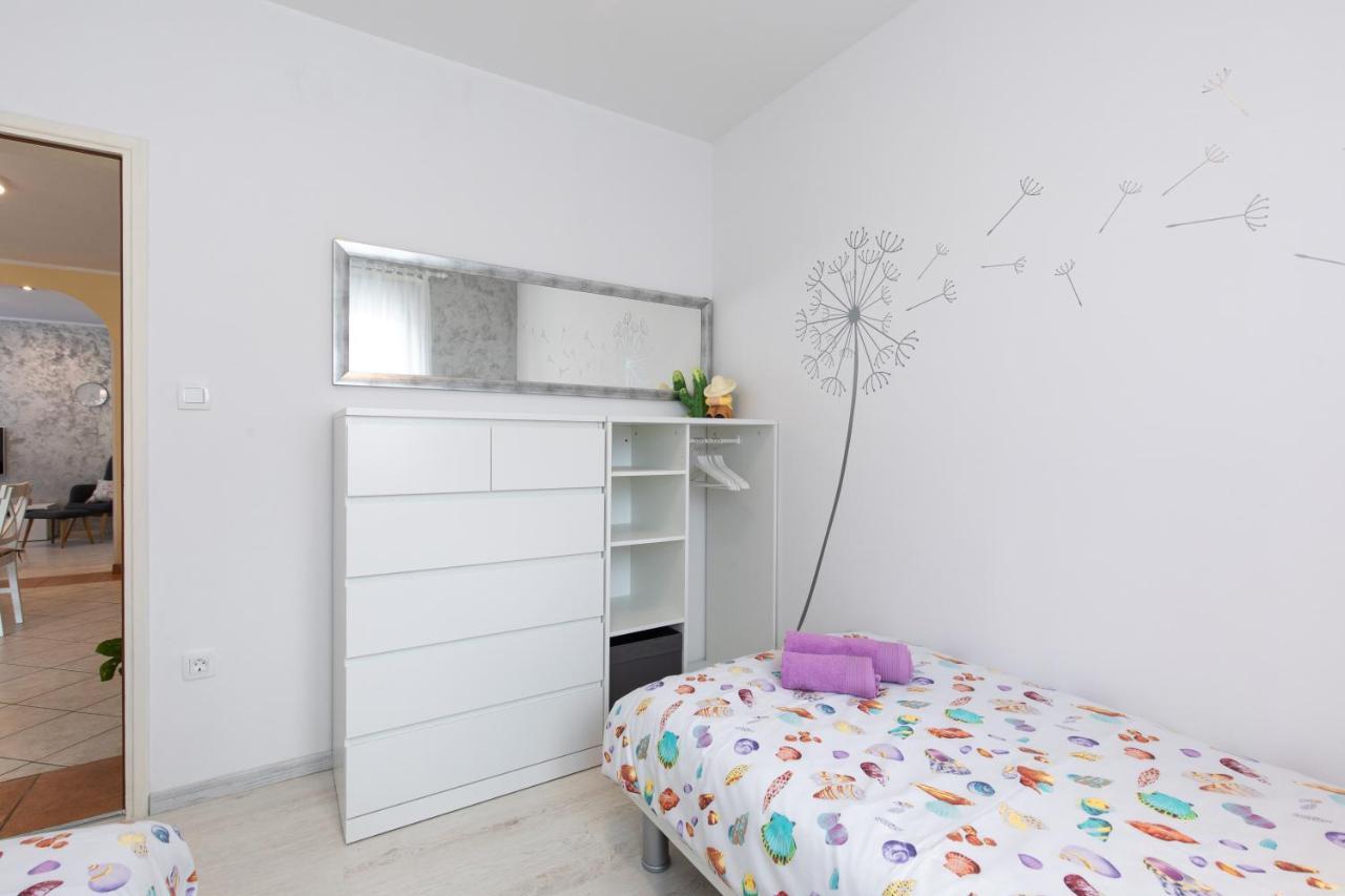 Apartment Blazi Нивице Экстерьер фото