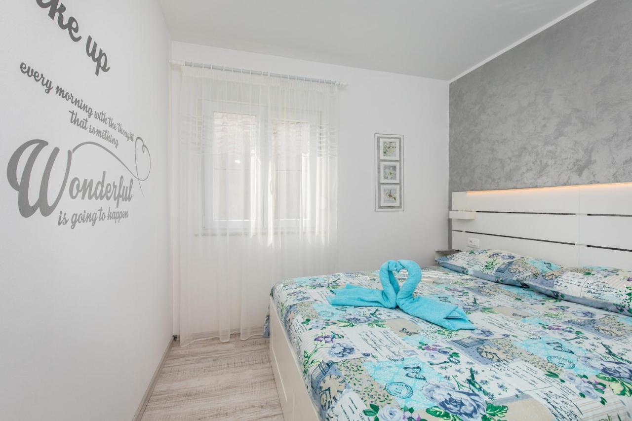 Apartment Blazi Нивице Экстерьер фото